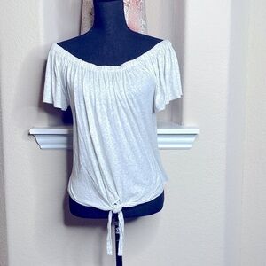Cupcakes and Cashmere Off Shoulder Tie Front Gray Top a Size L